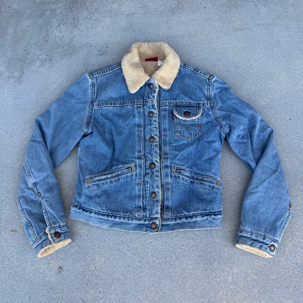 Levi's Kids Denim Sherpa Lined Trucker Jacket Medium Wash‎ Blue Junior Small - Picture 2 of 10